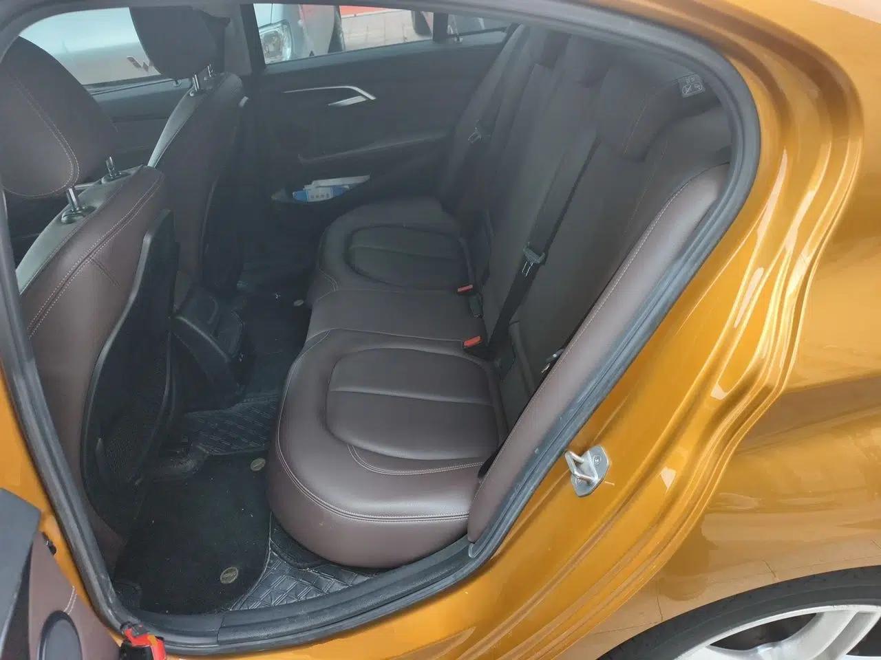 BMW 1 Series 2020 120i M Sport Package — миниатюра 17
