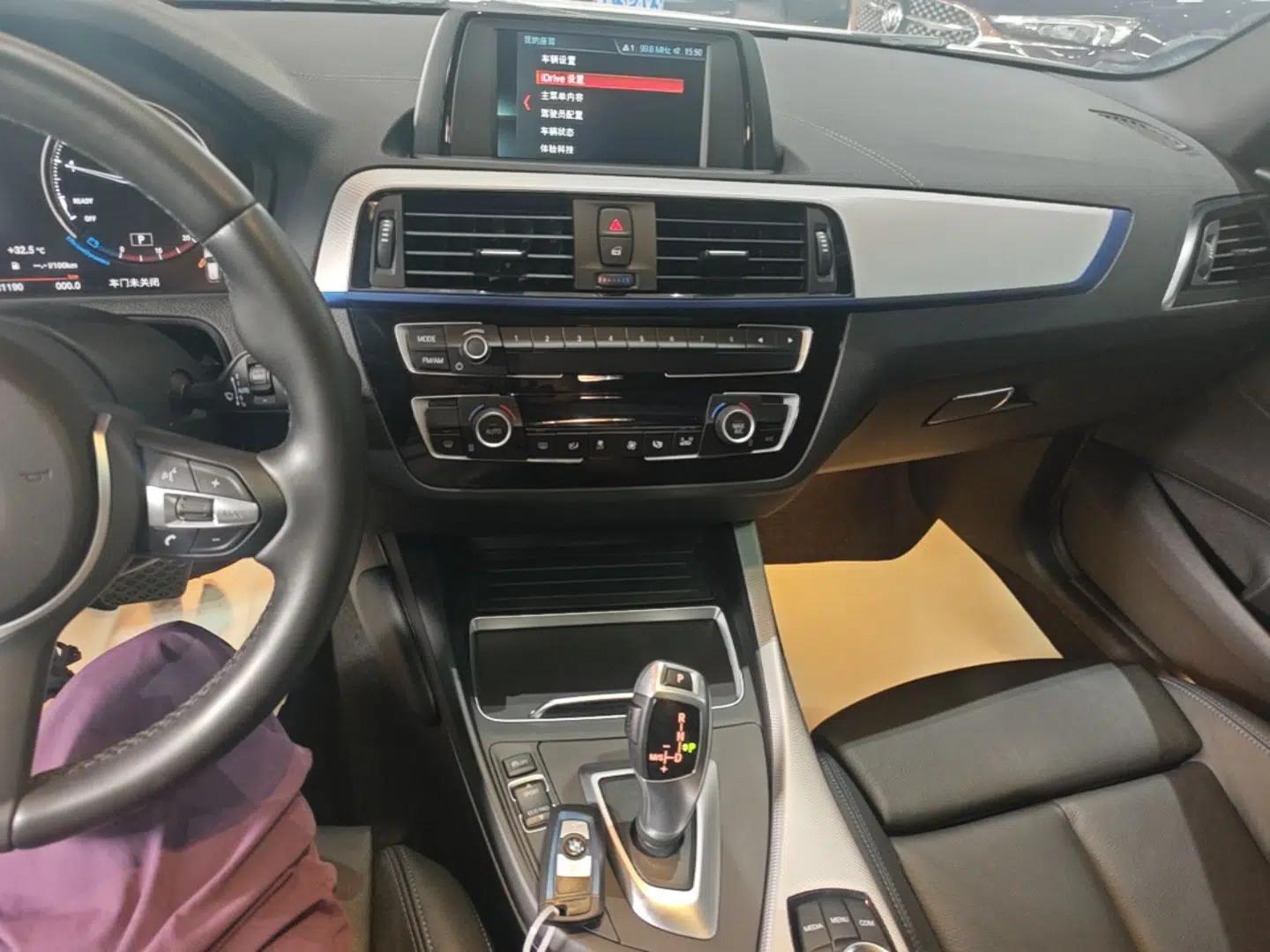 BMW 1 Series 2018 120i M Sport Package — миниатюра 15