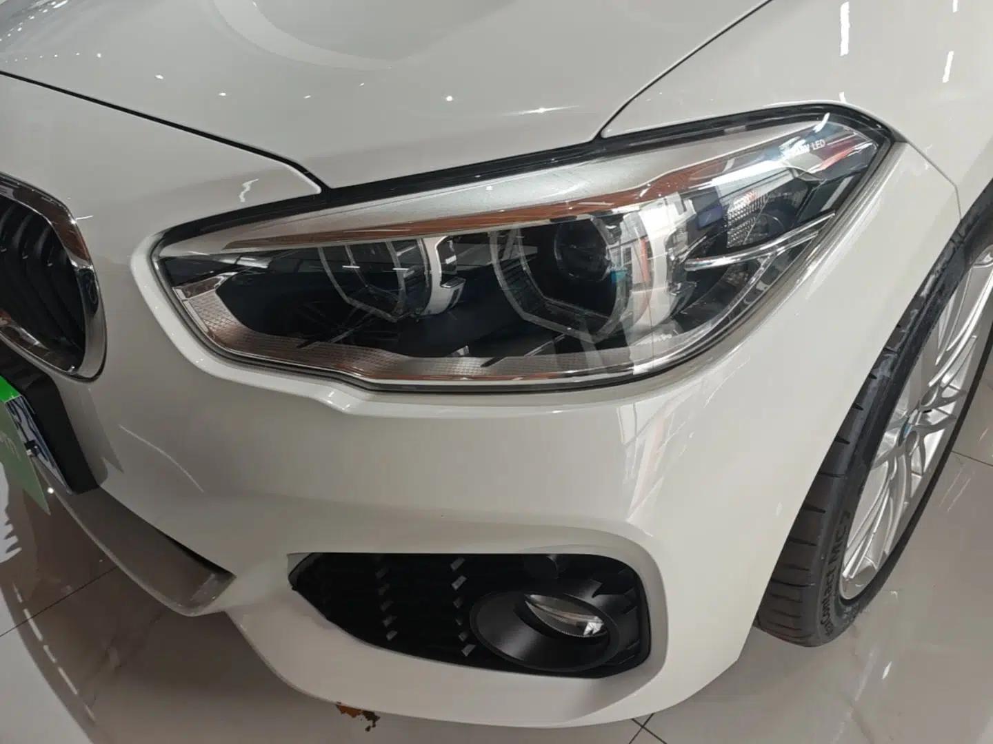 BMW 1 Series 2018 120i M Sport Package — миниатюра 8