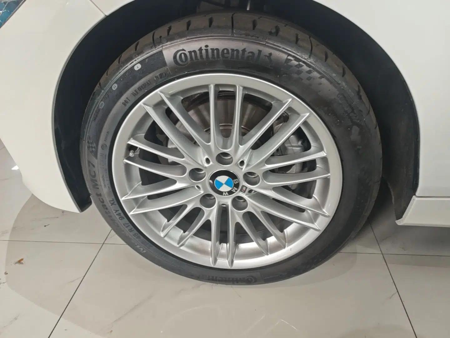 BMW 1 Series 2018 120i M Sport Package — миниатюра 10