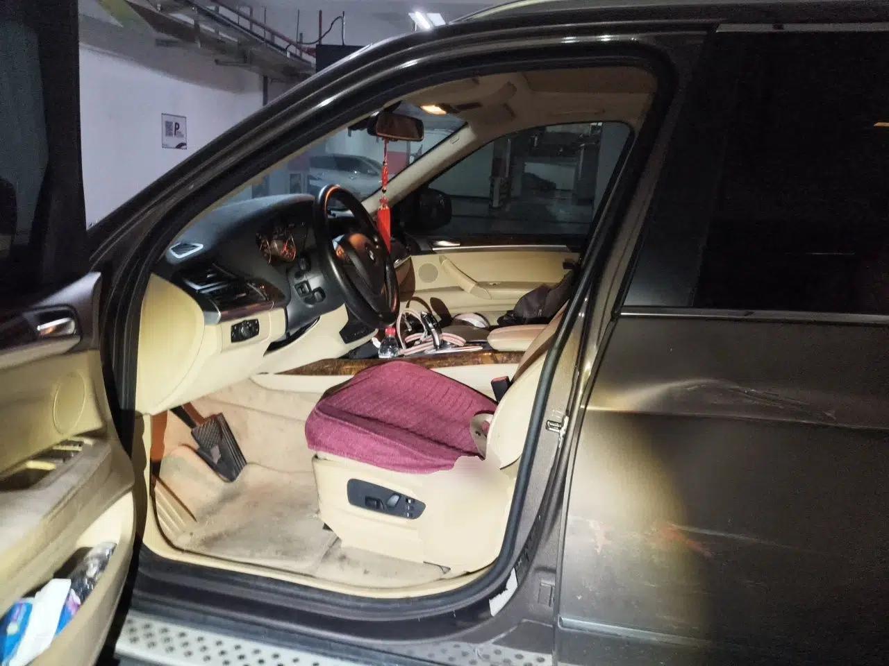 BMW X5 2011 xDrive35i Luxury Model — миниатюра 15