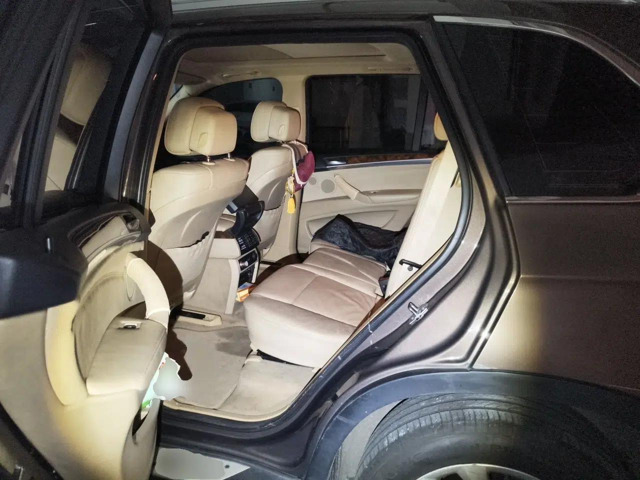 BMW X5 2011 xDrive35i Luxury Model — миниатюра 17