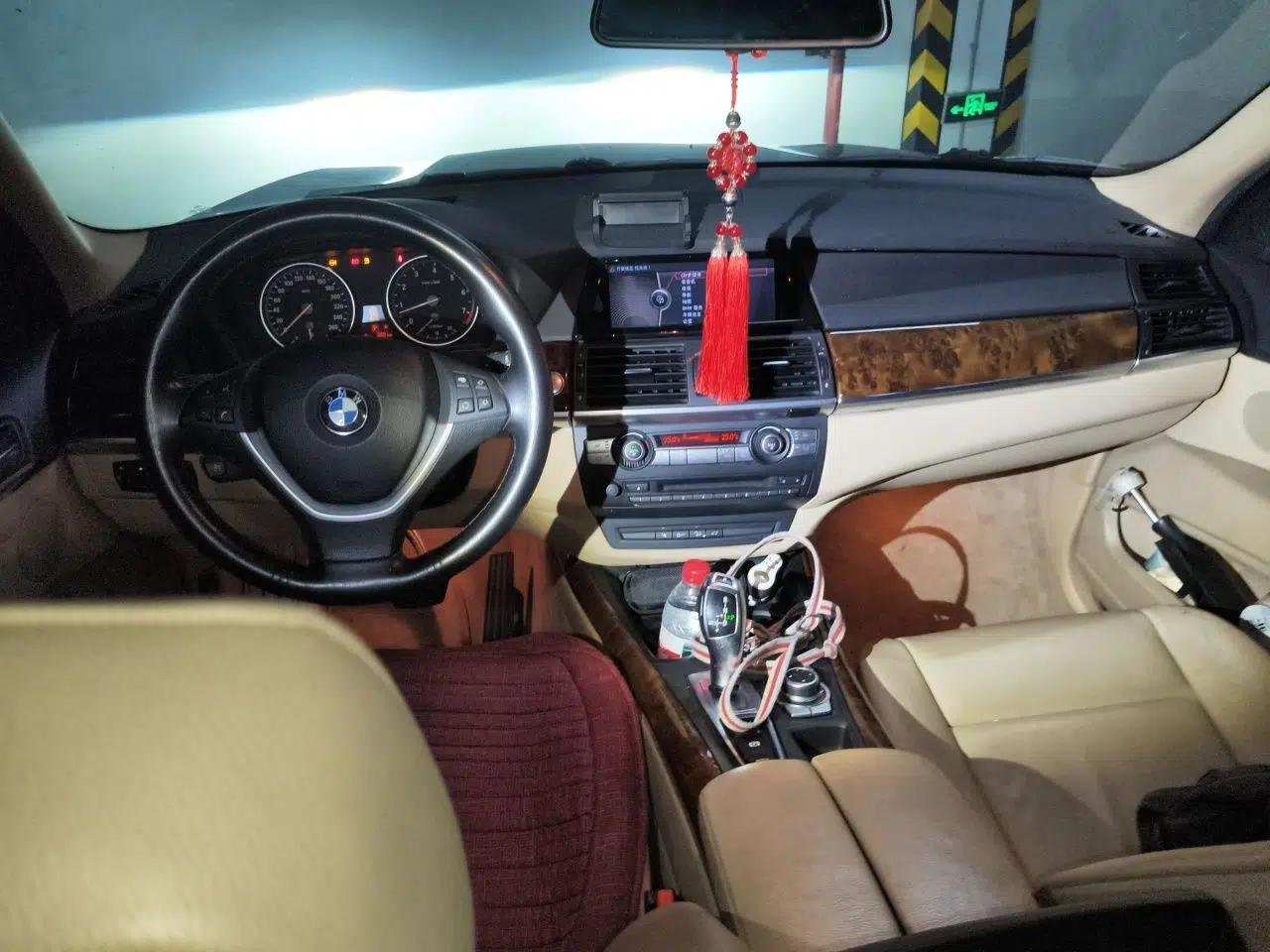 BMW X5 2011 xDrive35i Luxury Model — миниатюра 9