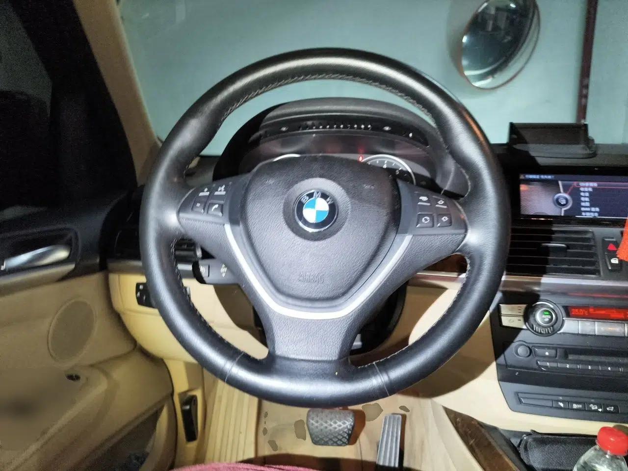 BMW X5 2011 xDrive35i Luxury Model — миниатюра 10