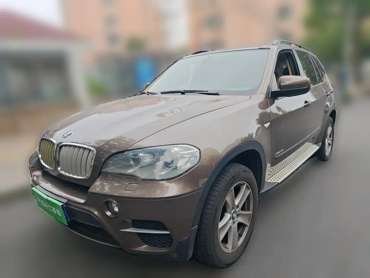 BMW X5 2011 xDrive35i Leading Model — миниатюра 1