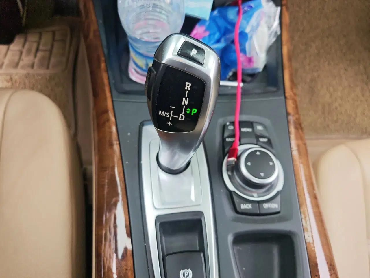 BMW X5 2011 xDrive35i Leading Model — миниатюра 14