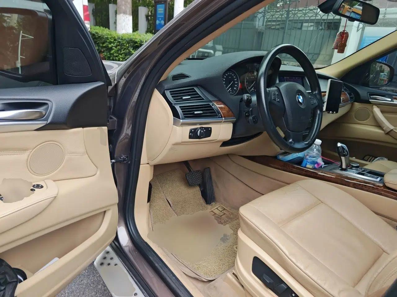 BMW X5 2011 xDrive35i Leading Model — миниатюра 16