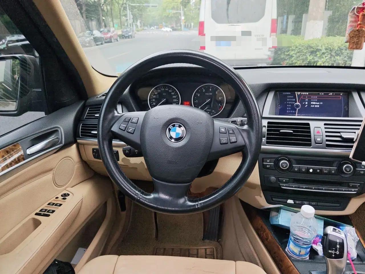 BMW X5 2011 xDrive35i Leading Model — миниатюра 10