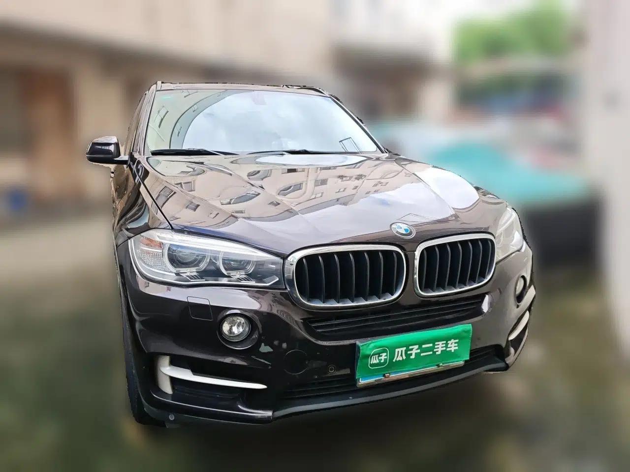 BMW X5 2015 xDrive28i — миниатюра 2