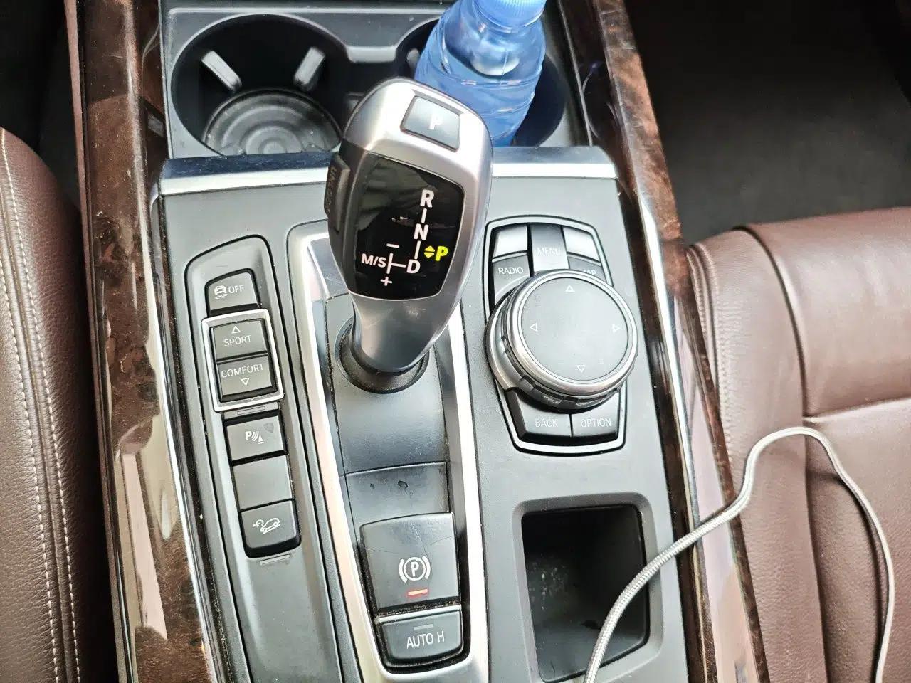 BMW X5 2015 xDrive28i — миниатюра 14