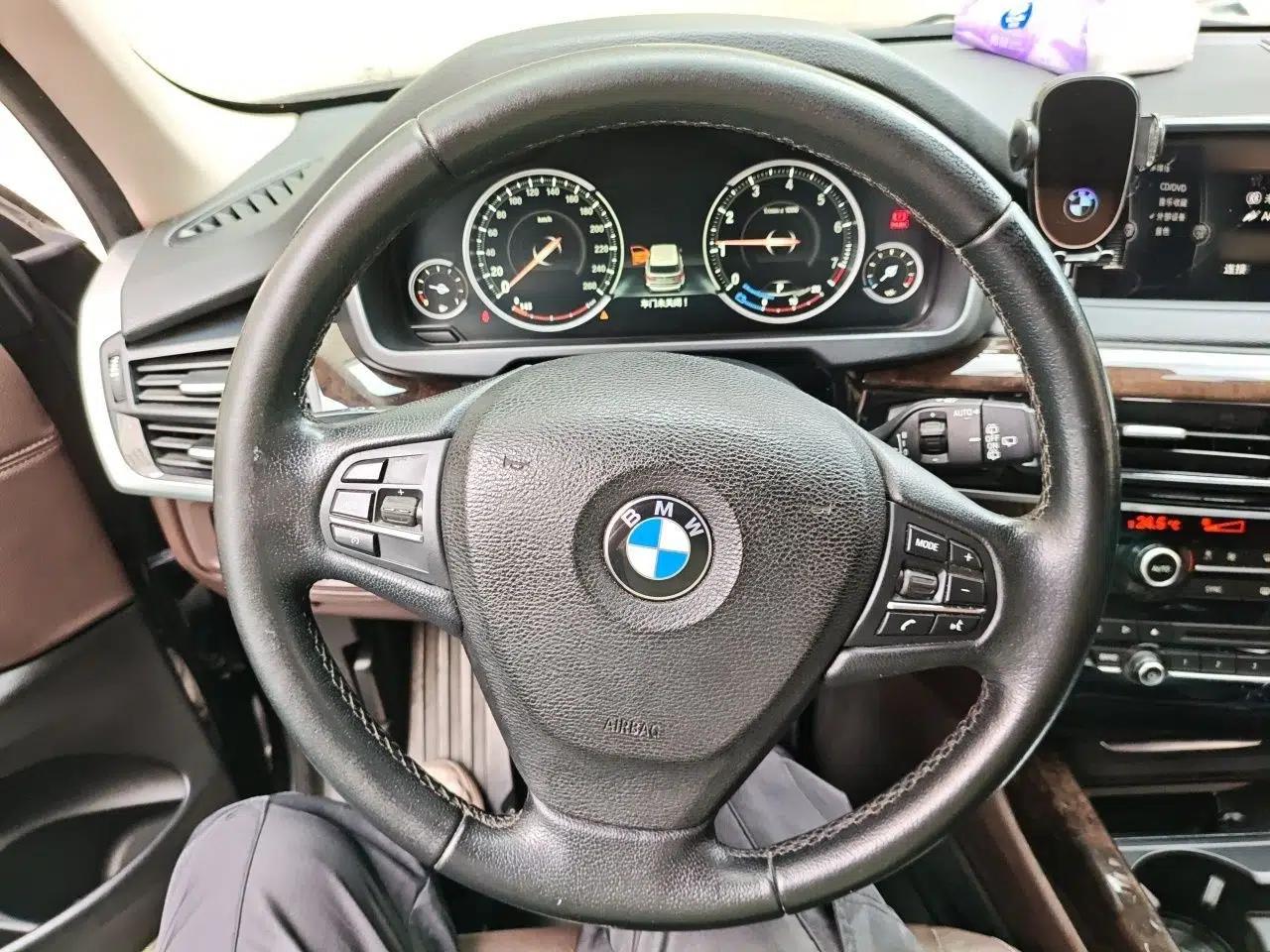 BMW X5 2015 xDrive28i — миниатюра 10