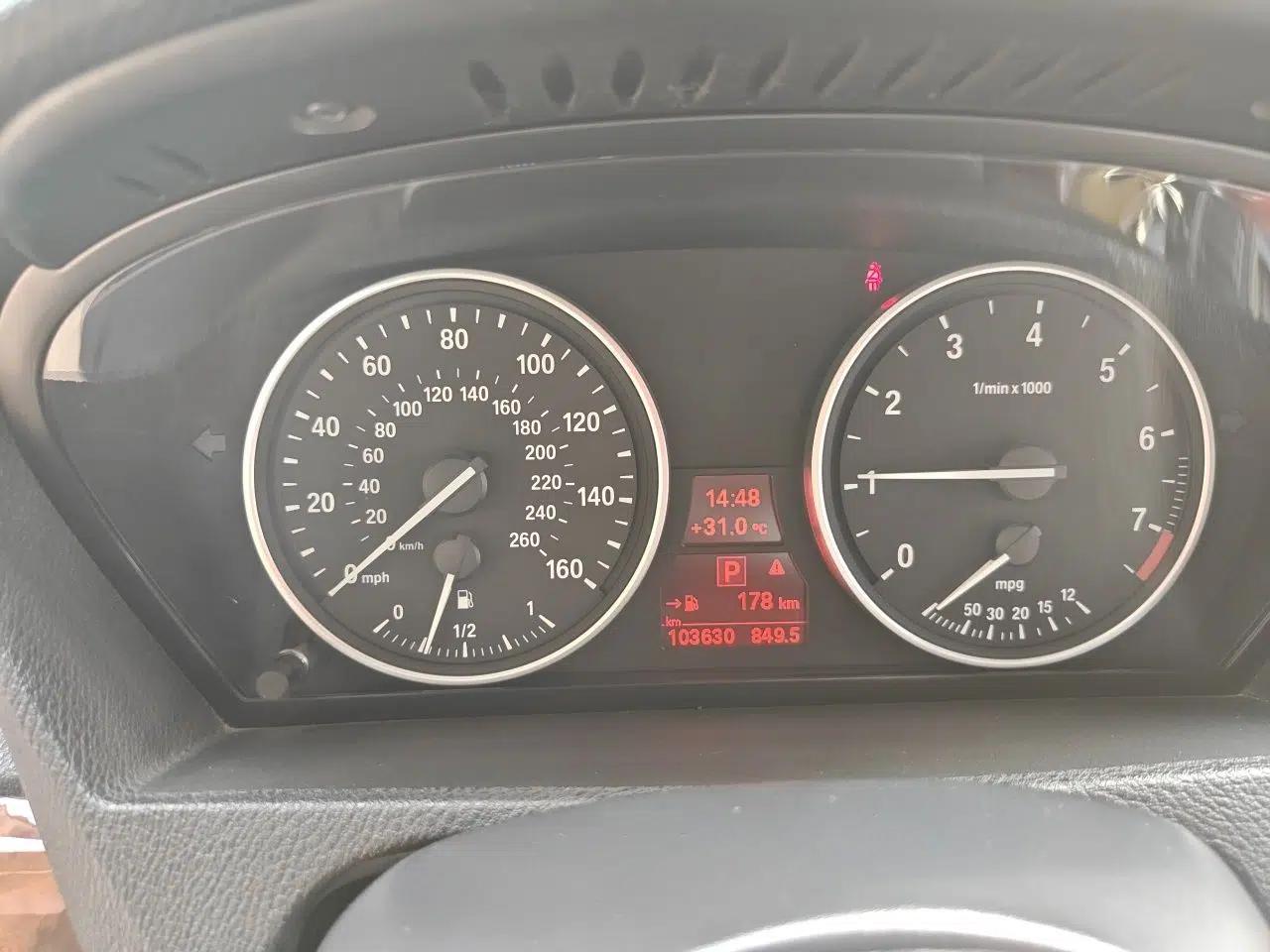 BMW X5 2011 xDrive35i U.S. specification — миниатюра 11