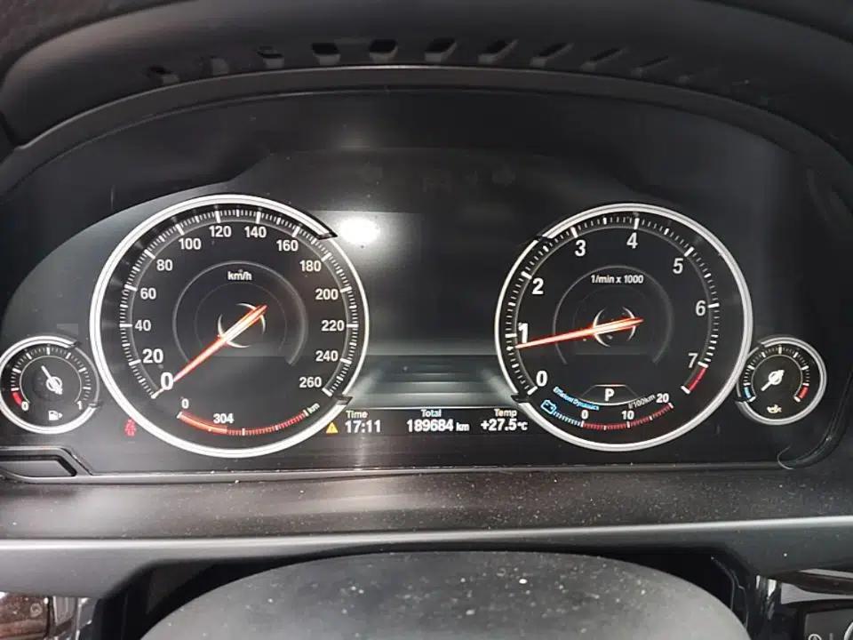 BMW X5 2018 xDrive28i — миниатюра 14
