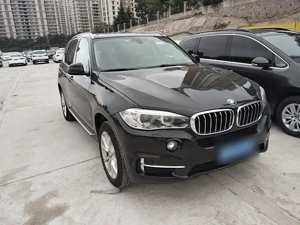 BMW X5 2018 xDrive28i — миниатюра 3