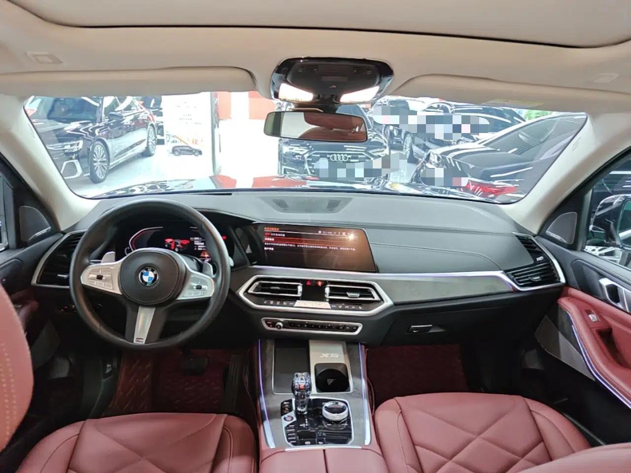 BMW X5 2022 Restyled xDrive 30Li Luxury Version M Sport Package — миниатюра 17