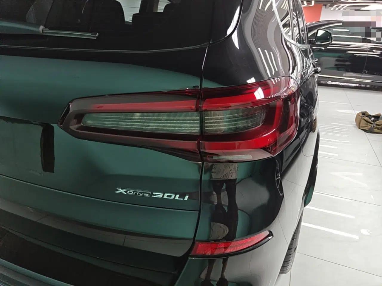 BMW X5 2022 Restyled xDrive 30Li Luxury Version M Sport Package — миниатюра 9