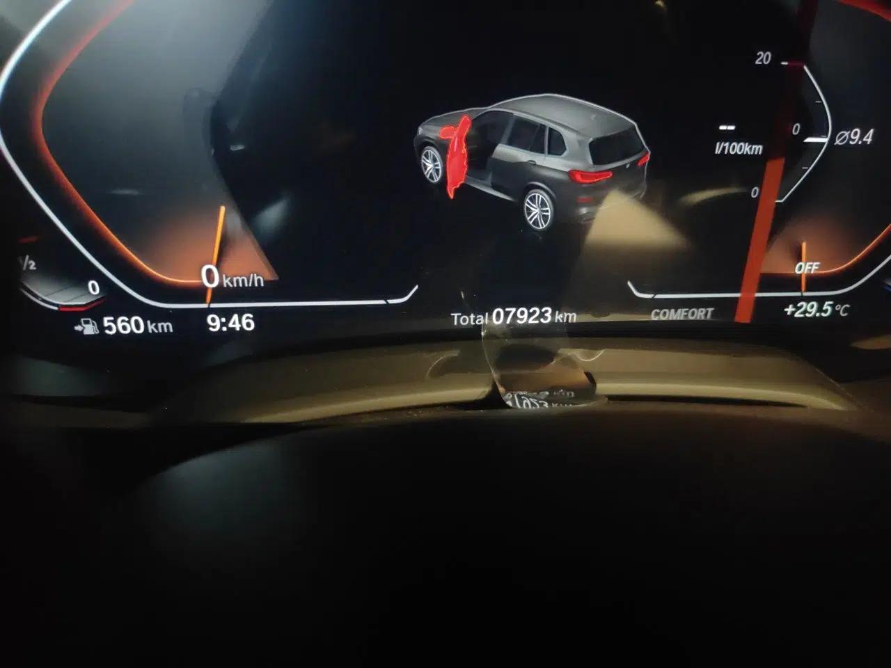 BMW X5 2022 Restyled xDrive 30Li Luxury Version M Sport Package — миниатюра 12