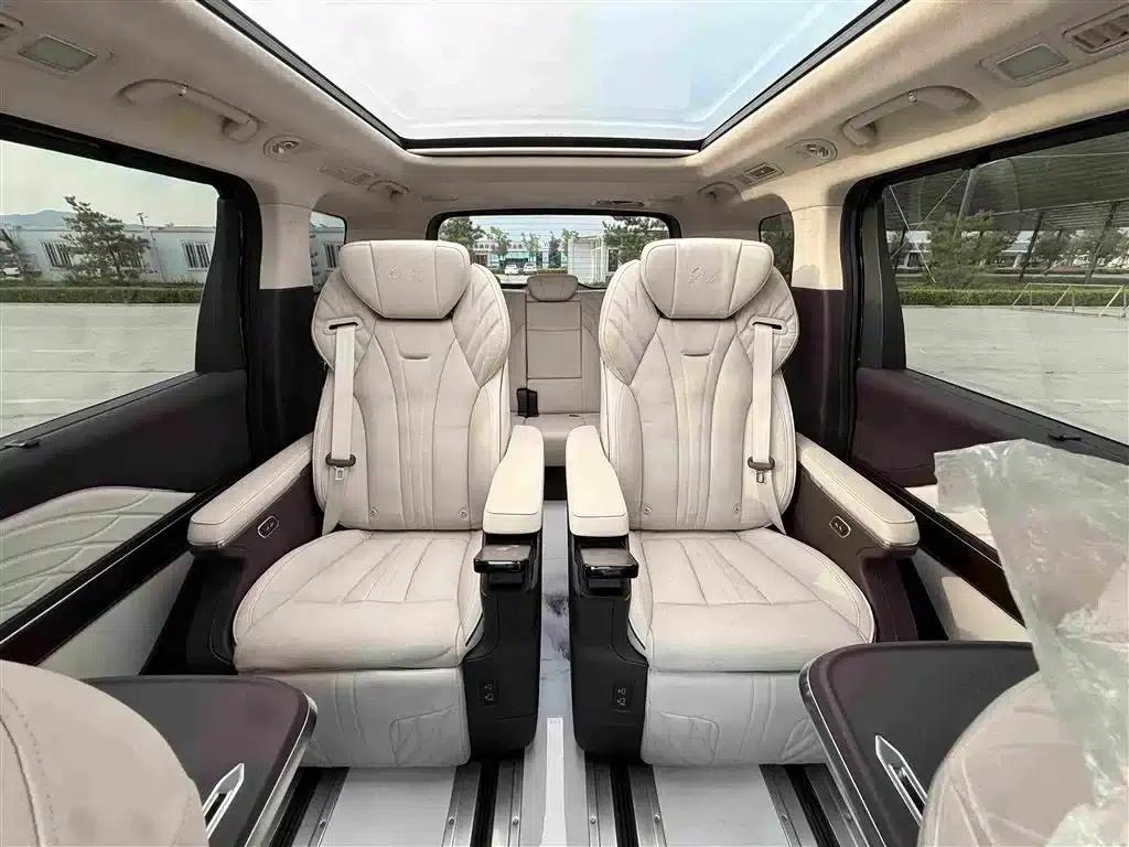 Hongqi HQ9 2023 2.0T Intelligent Flagship Edition — миниатюра 25