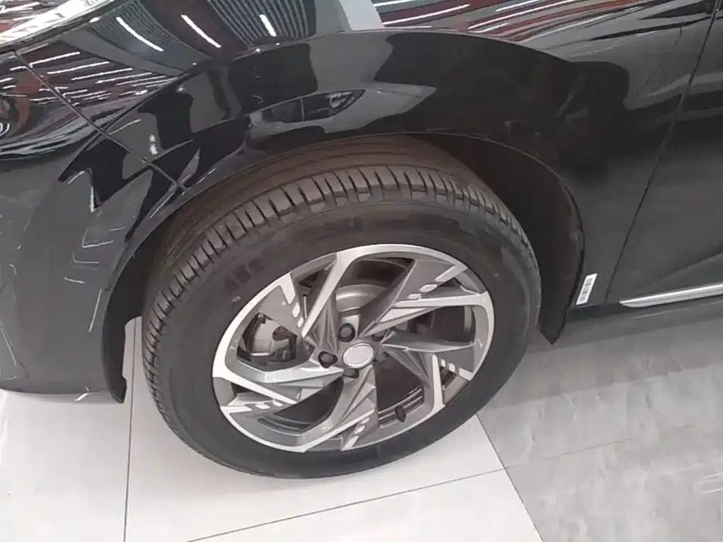 Hongqi HS3 PHEV 2024 Model, 115km/h Performance Edition — миниатюра 23
