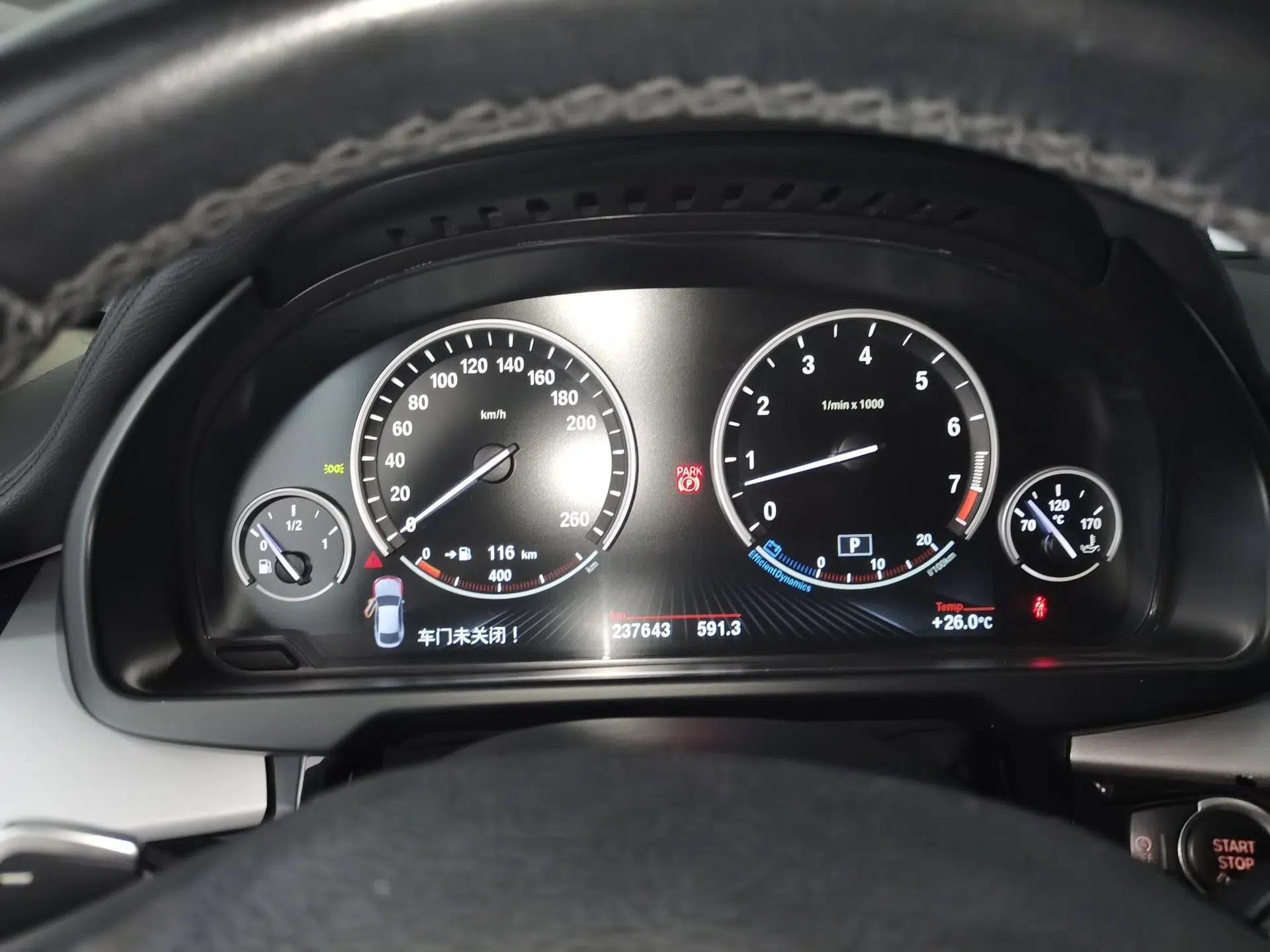 BMW X6 2015 xDrive35i Leading Model — миниатюра 11