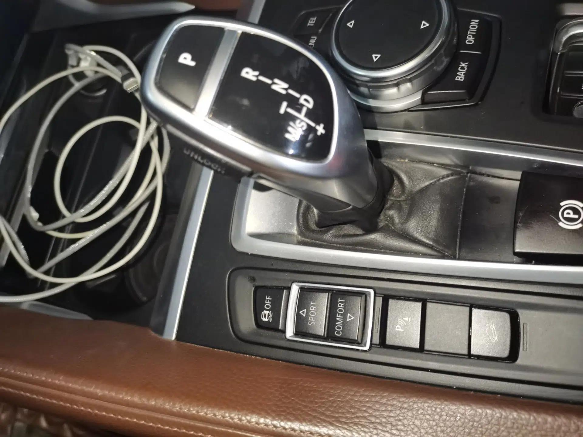 BMW X6 2015 xDrive35i Leading Model — миниатюра 14