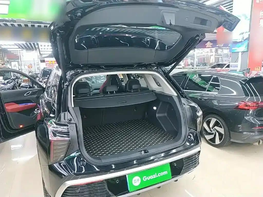 Hongqi HS3 2023 1.5T 2WD Goodness Edition — миниатюра 19