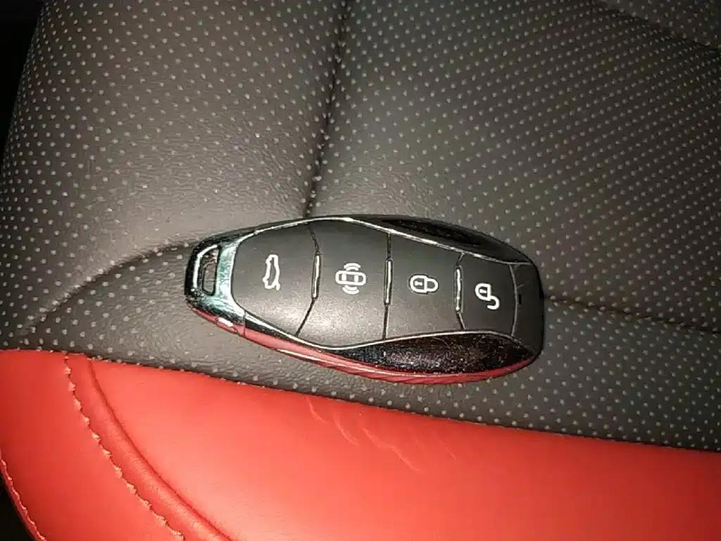 Hongqi HS3 2023 1.5T 2WD Goodness Edition — миниатюра 9