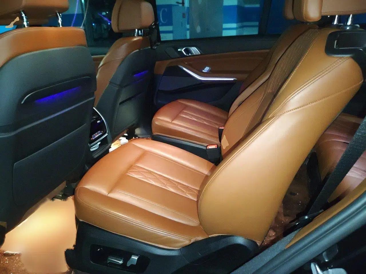 BMW X7 2020 xDrive40i Luxury M Sport Package — миниатюра 20