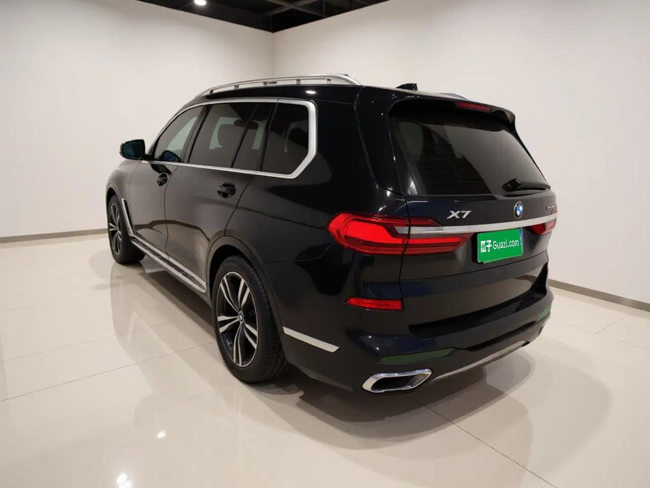 BMW X7 2020 xDrive40i Luxury M Sport Package — миниатюра 4