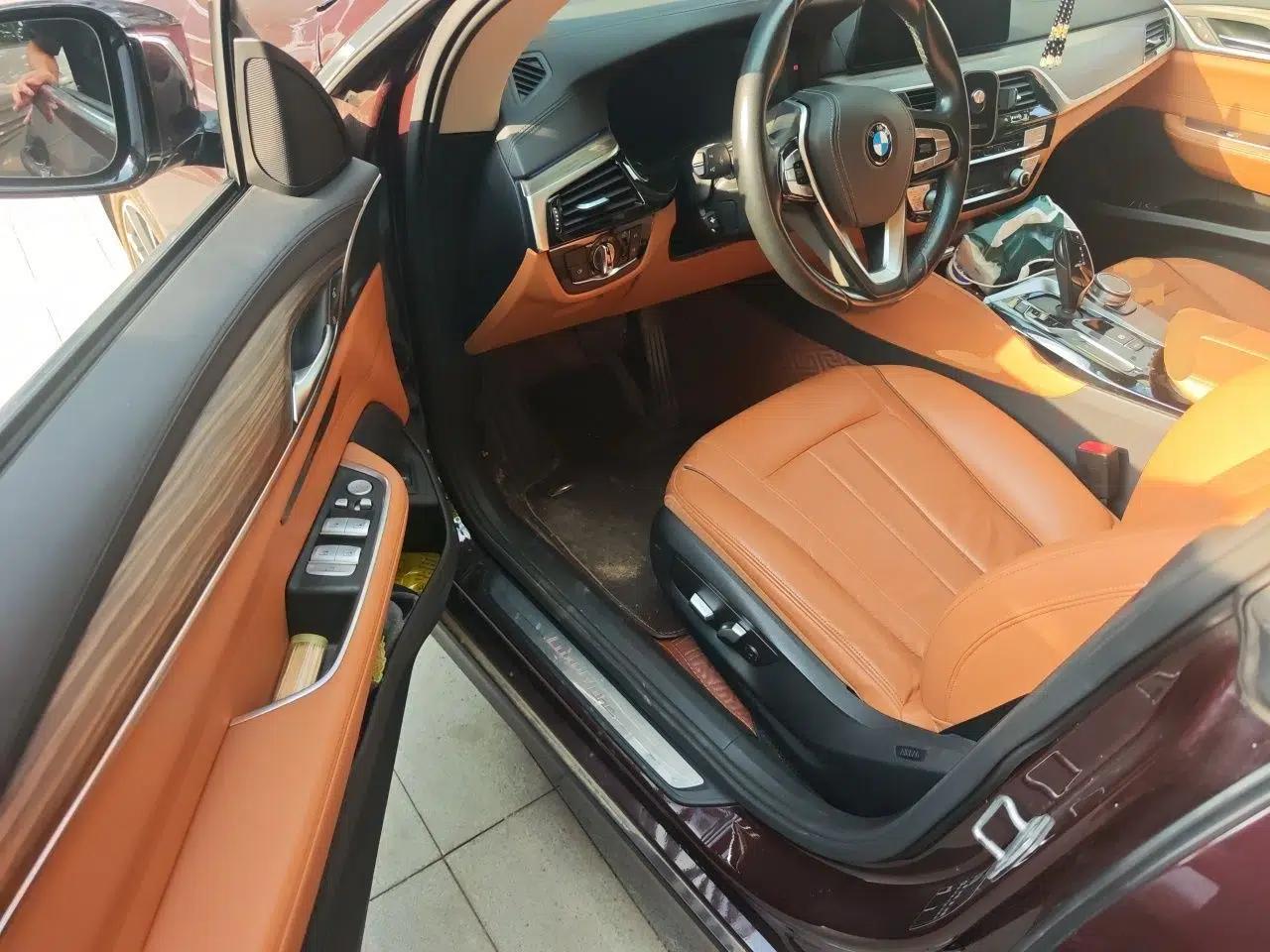 BMW 6 Series GT 2019 630i Luxury Design Package — миниатюра 16