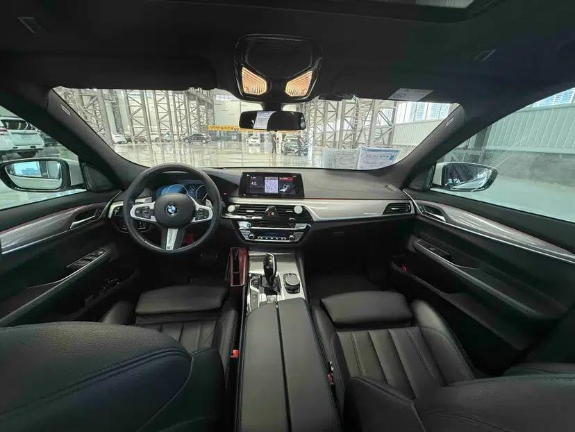 BMW 6 Series GT 2019 630i M Sport Package — миниатюра 10
