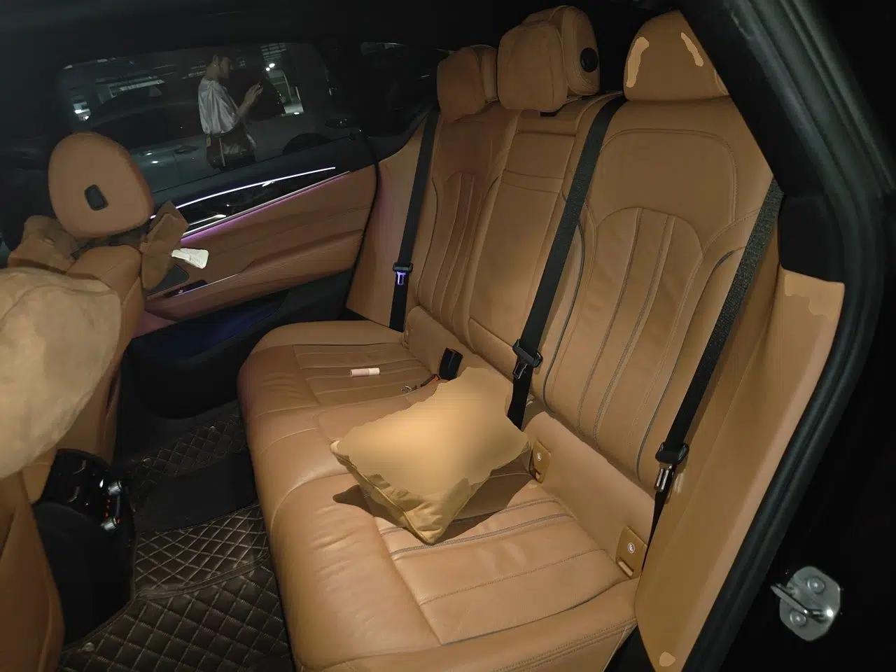 BMW 6 Series GT 2020 630i M Sport Package — миниатюра 17