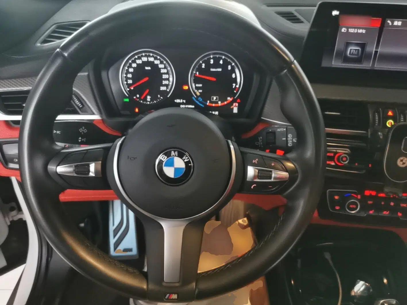 BMW X2 2021 sDrive25i Luxury M Sport Package — миниатюра 18