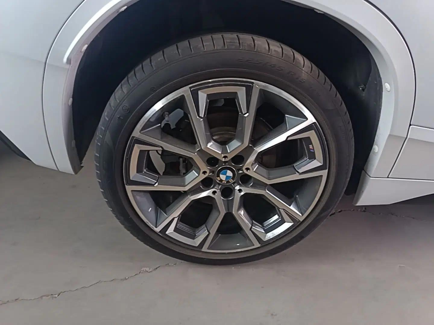 BMW X2 2022 sDrive25i Midnight Edition — миниатюра 11