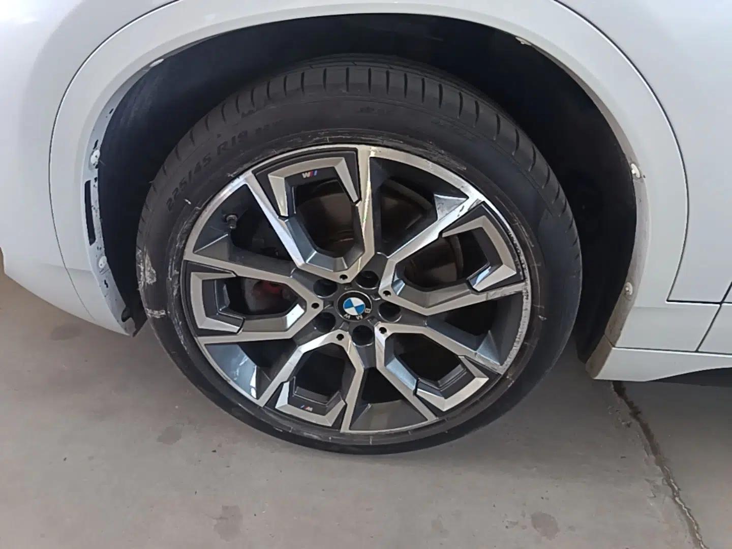 BMW X2 2022 sDrive25i Midnight Edition — миниатюра 10