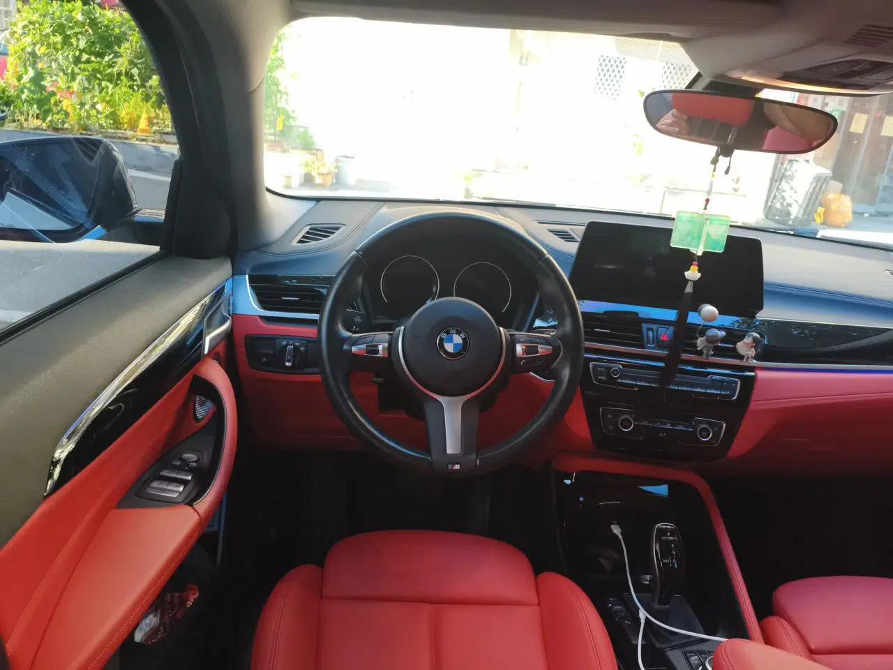 BMW X2 2021 sDrive25i M Sport Package — миниатюра 10