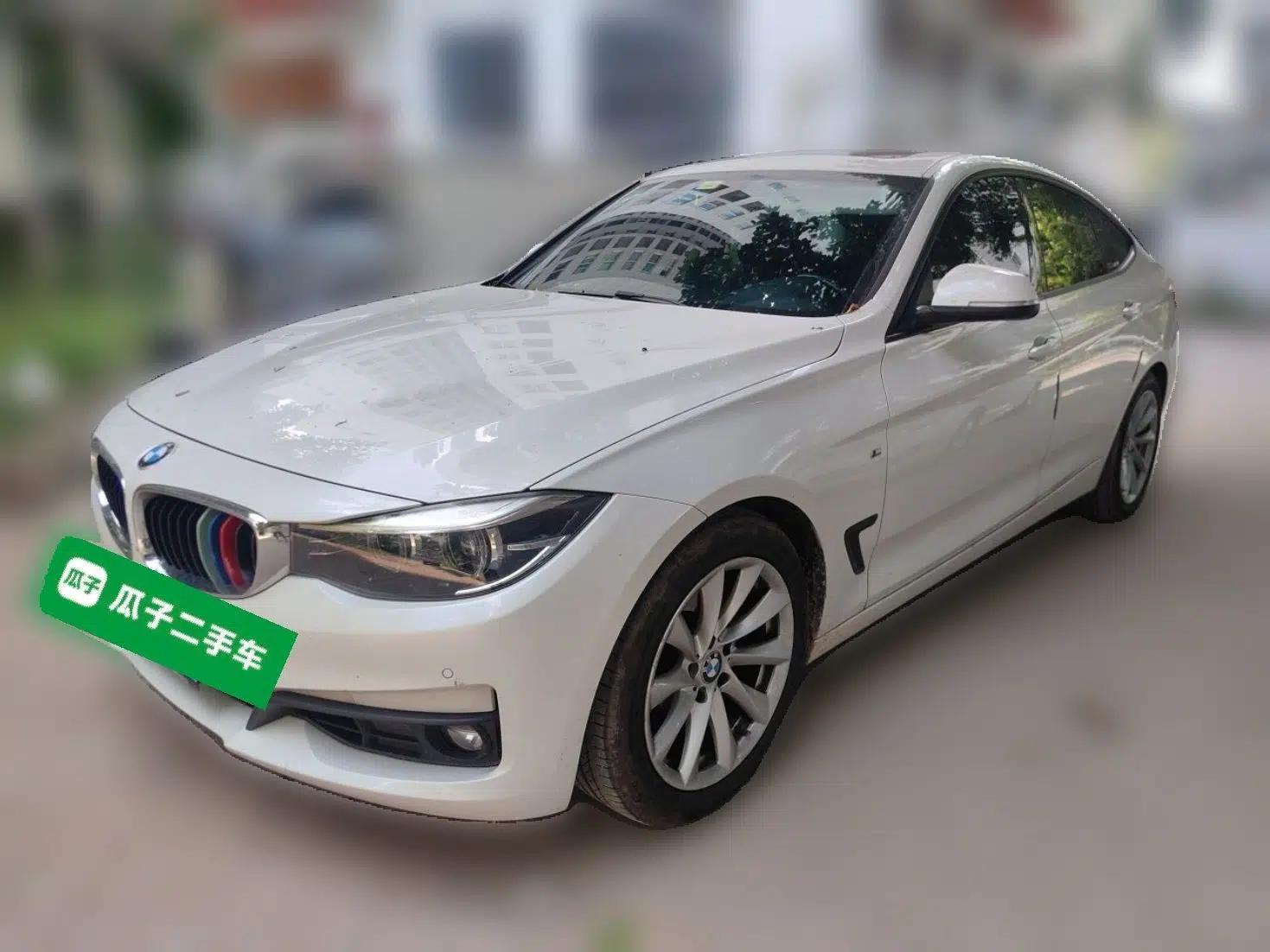 BMW 3 Series GT 2018 320i Sport Edition — миниатюра 1