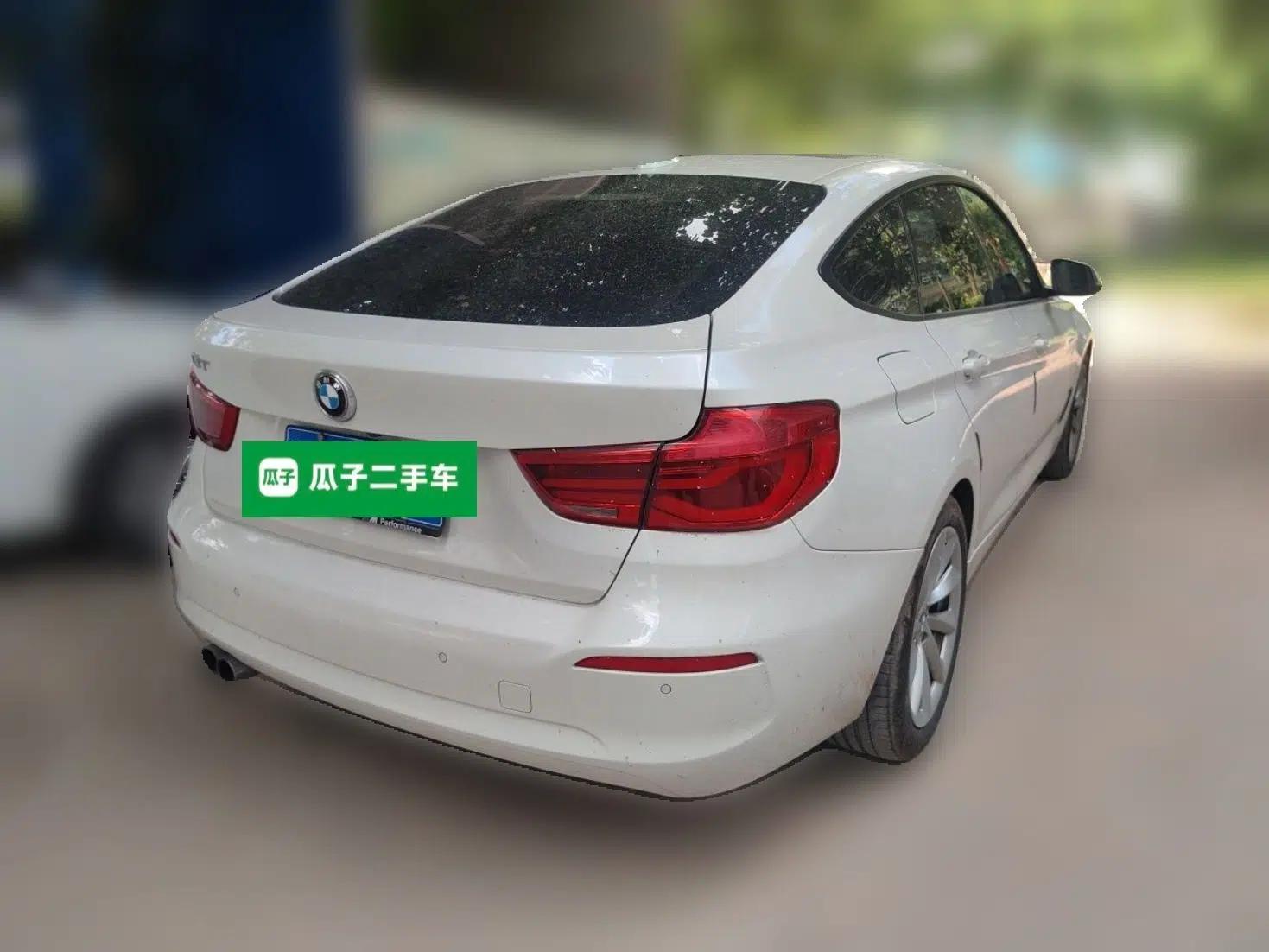 BMW 3 Series GT 2018 320i Sport Edition — миниатюра 6