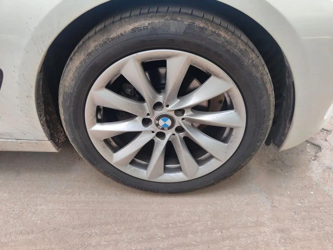 BMW 3 Series GT 2018 320i Sport Edition — миниатюра 8