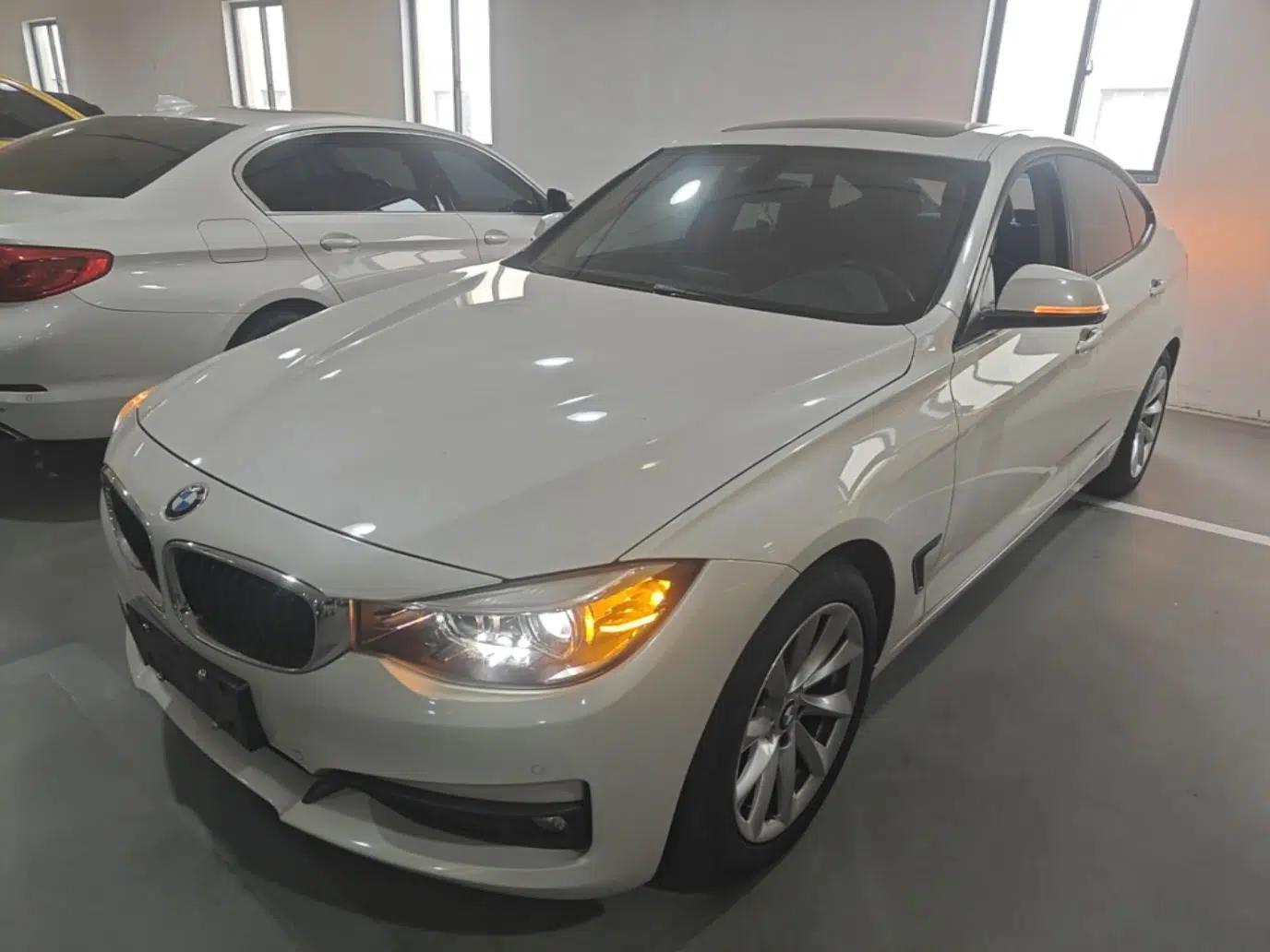BMW 3 Series GT 2018 320i Sport Edition — миниатюра 1