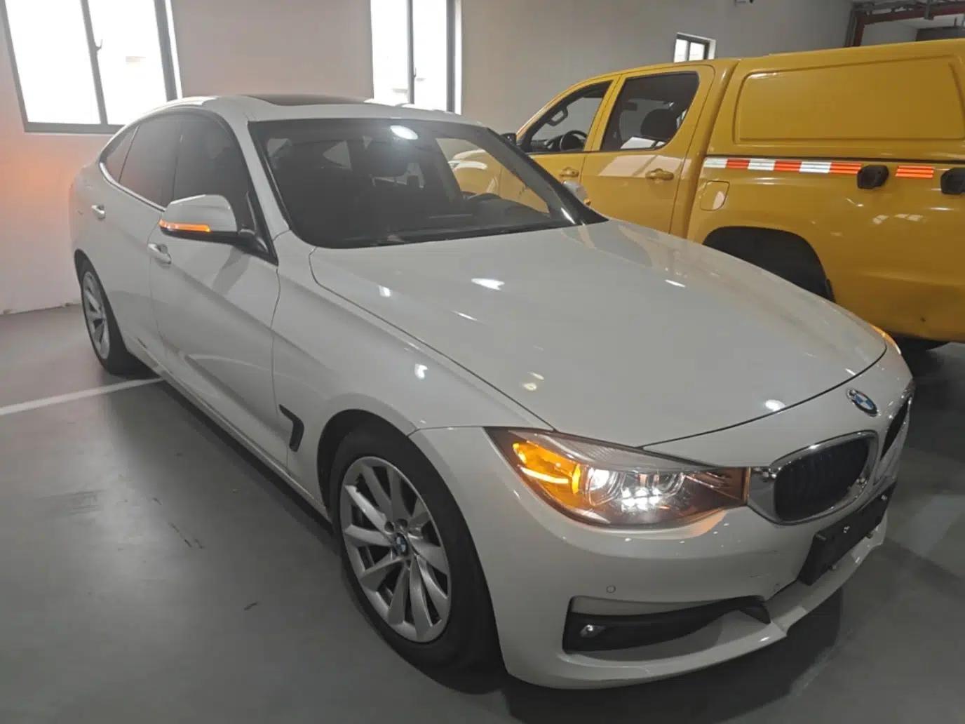 BMW 3 Series GT 2018 320i Sport Edition — миниатюра 3