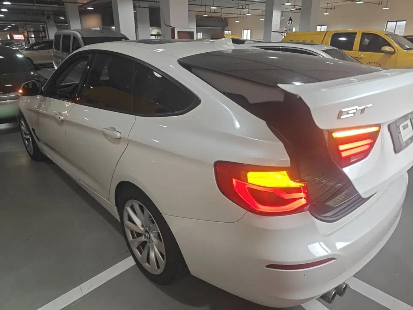 BMW 3 Series GT 2018 320i Sport Edition — миниатюра 4