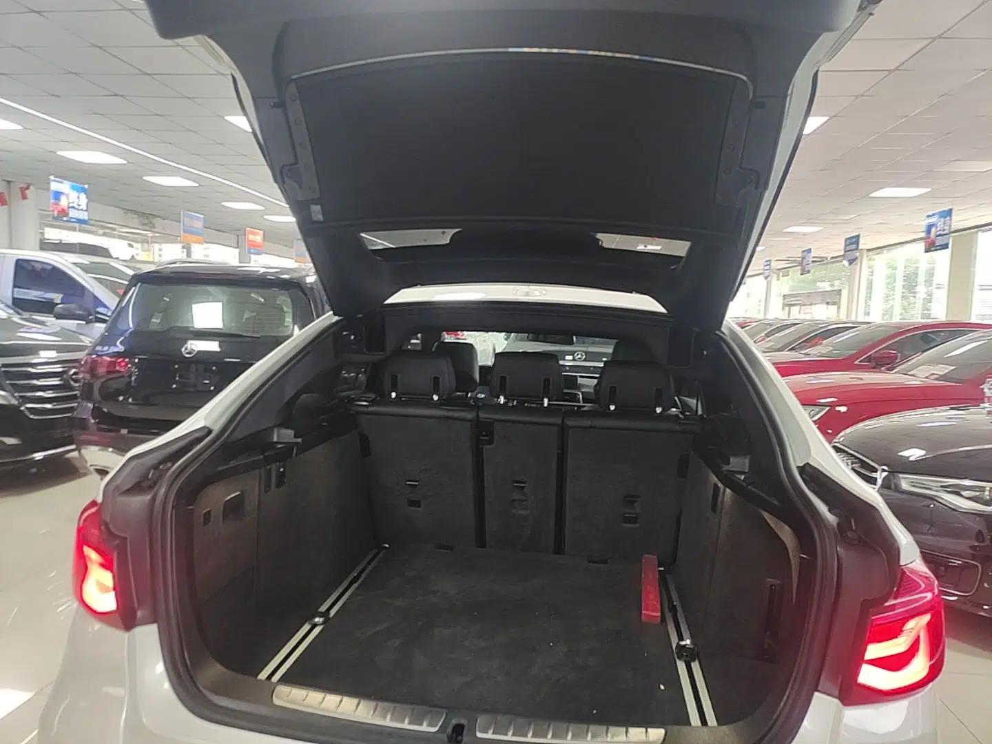 BMW 3 Series GT 2020 320i M Sport Package — миниатюра 22