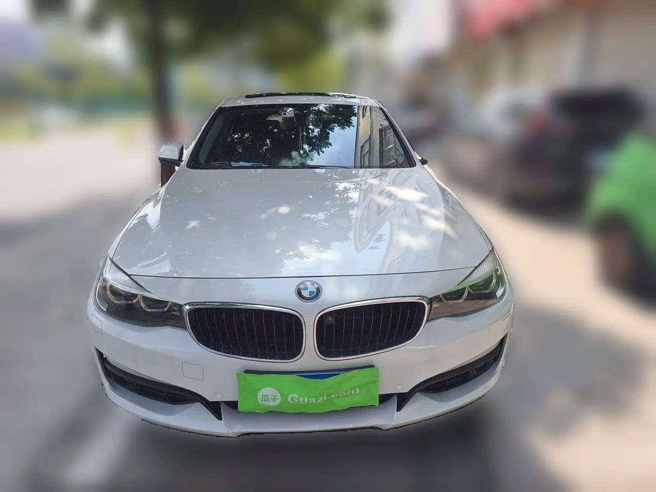 BMW 3 Series GT 2017 320i Sport Edition — миниатюра 2