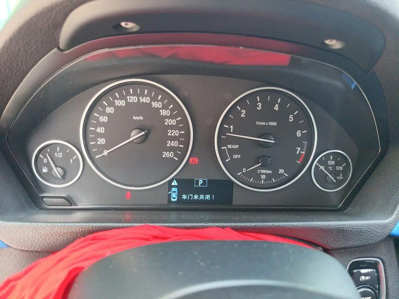 BMW 3 Series GT 2017 320i Sport Edition — миниатюра 11