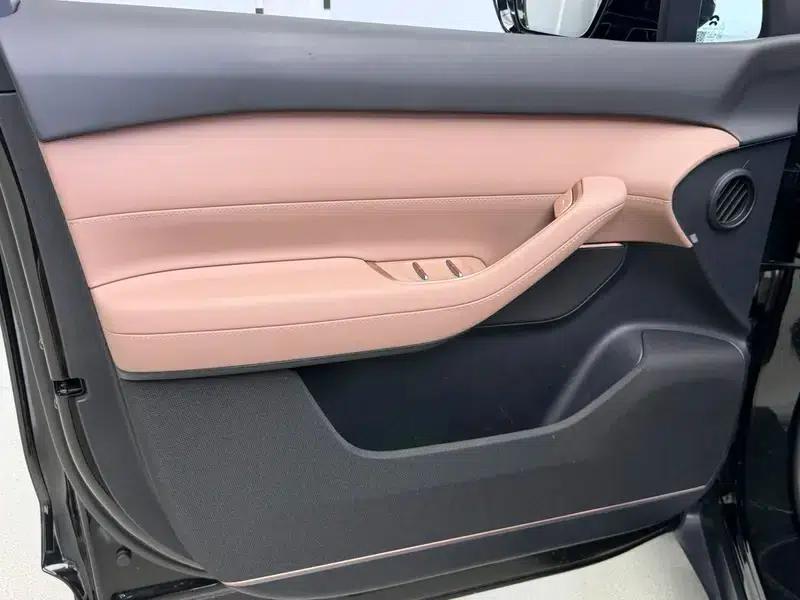 NIO ES6 2024 model 75kWh — миниатюра 10