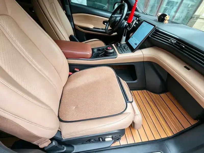 NIO ES6 2019 430KM First Edition — миниатюра 13