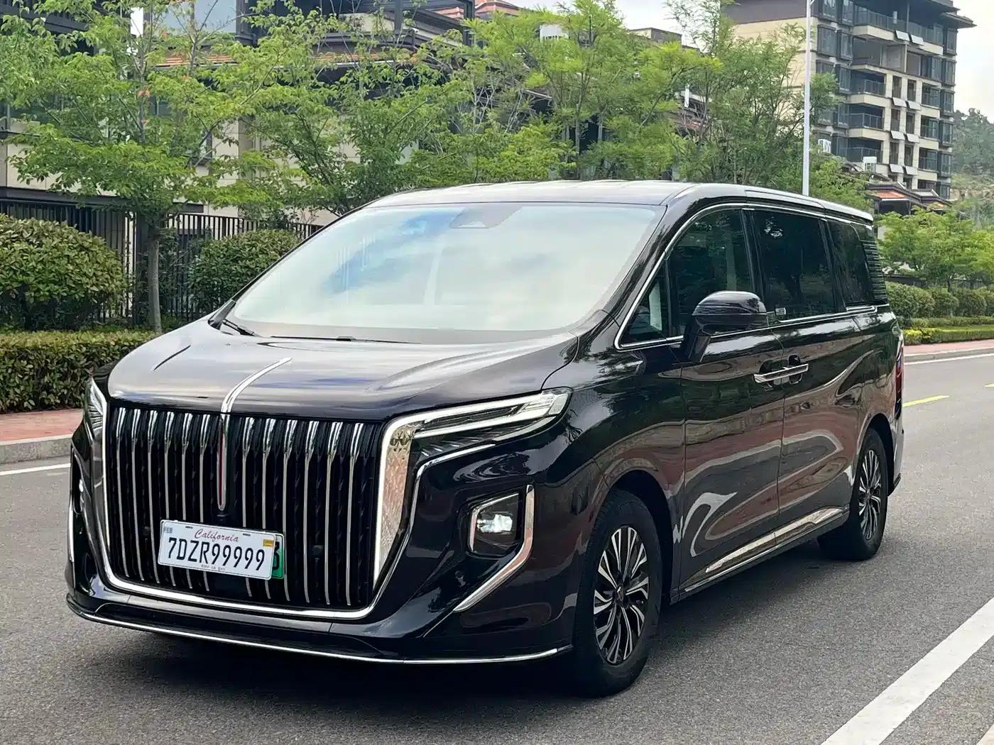 Hongqi HQ9 PHEV 2024 2.0T AWD Luxury Edition — миниатюра 1