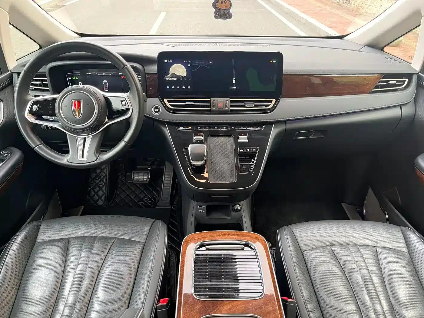 Hongqi HQ9 PHEV 2024 2.0T AWD Luxury Edition — миниатюра 4