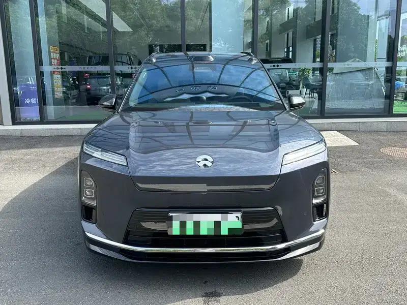 NIO ES8 2026 Model Six-Seat Executive Signature Edition — миниатюра 2